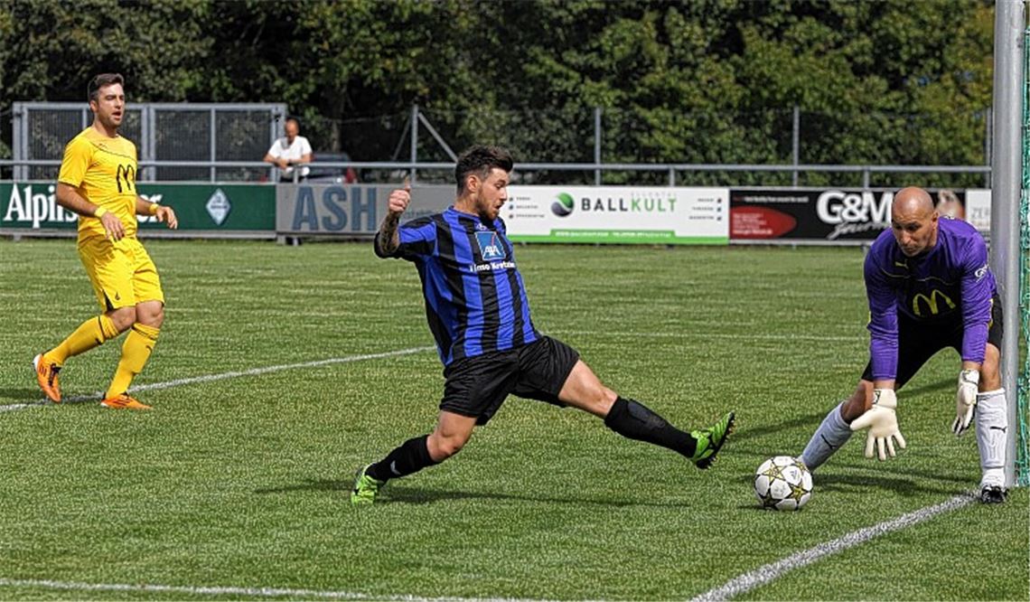 Der SV Illingen (in schwarz-blau) habe sich in Freudental so stark wie lange nicht präsentiert, besonders in der ersten Hälfte, findet nicht nur der Fußballabteilungsleiter Hubert Scheuermann. 