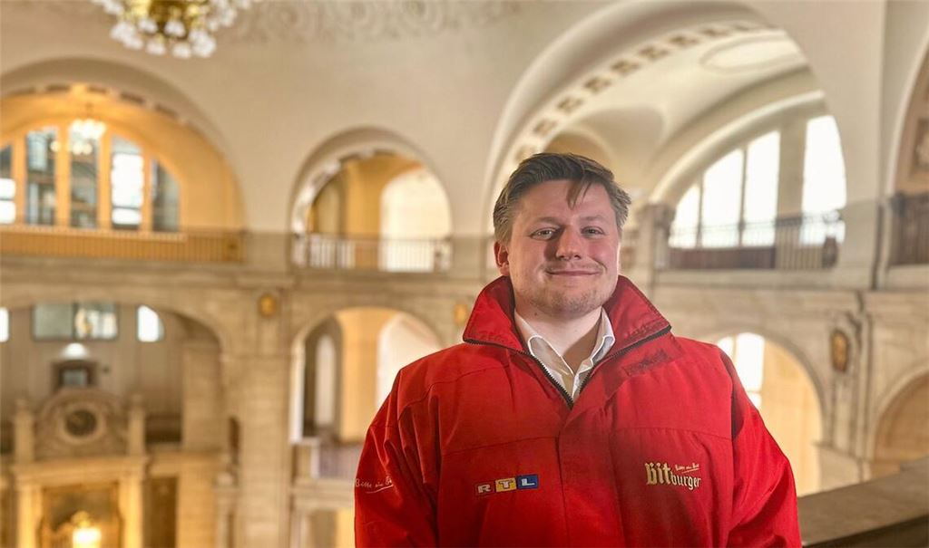 Der Satiriker Sebastian Hotz alias El Hotzo