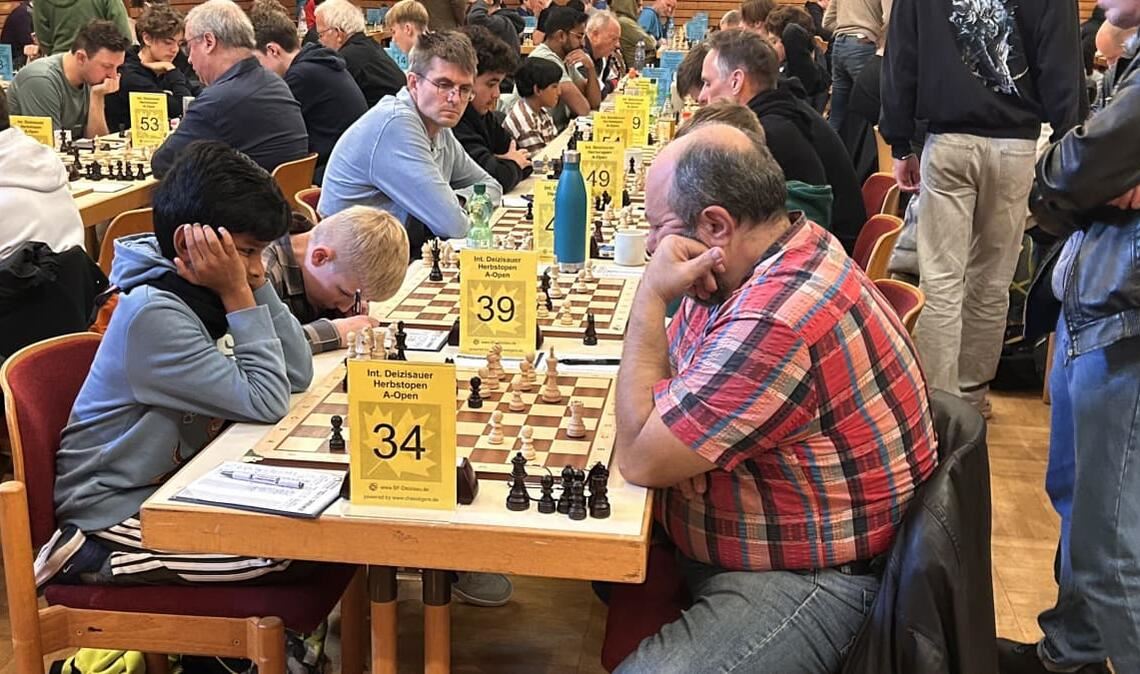 Der Schachboom ist ungebrochen: 288 Spieler gingen bei den  Deizisauer Herbstopen an die Bretter.