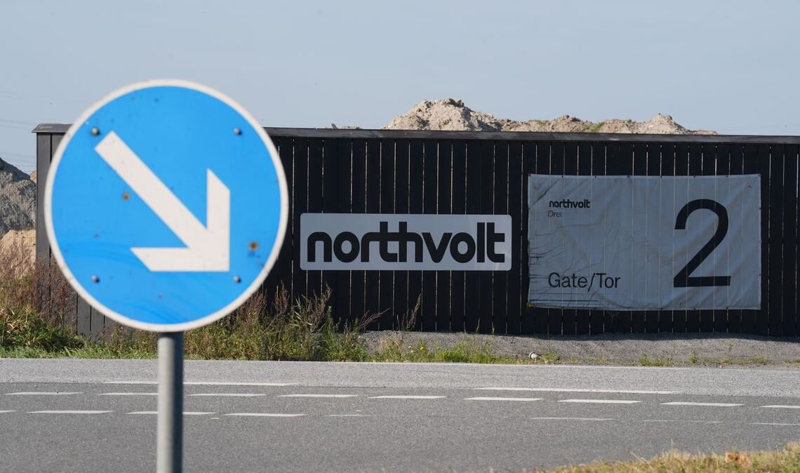 Der Schaden für den Steuerzahler durch die Insolvenz von Northvolt fällt geringer aus als zunächst befürchtet. (Archivbild)