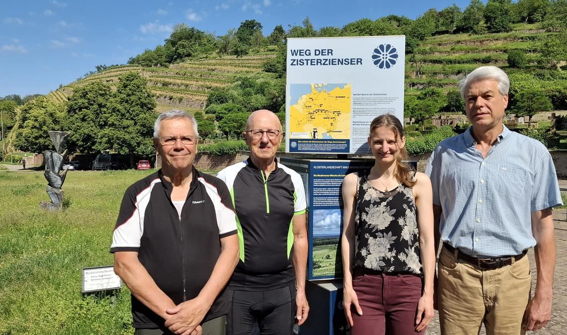 Der Schwabenexpress von Jürgen Wörsinger und Wolfgang Frommer mit Frauke Schütz und Martin Ehlers von „Cisterscapes“ Maulbronn/Stromberg (v.li.). Fotos: Weimper