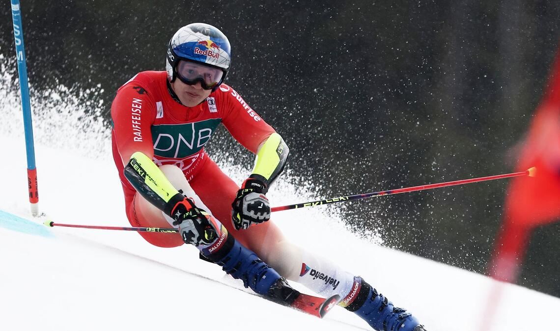 Der Schweizer Superstar Marco Odermatt patzt im finalen Riesenslalom der Saison.