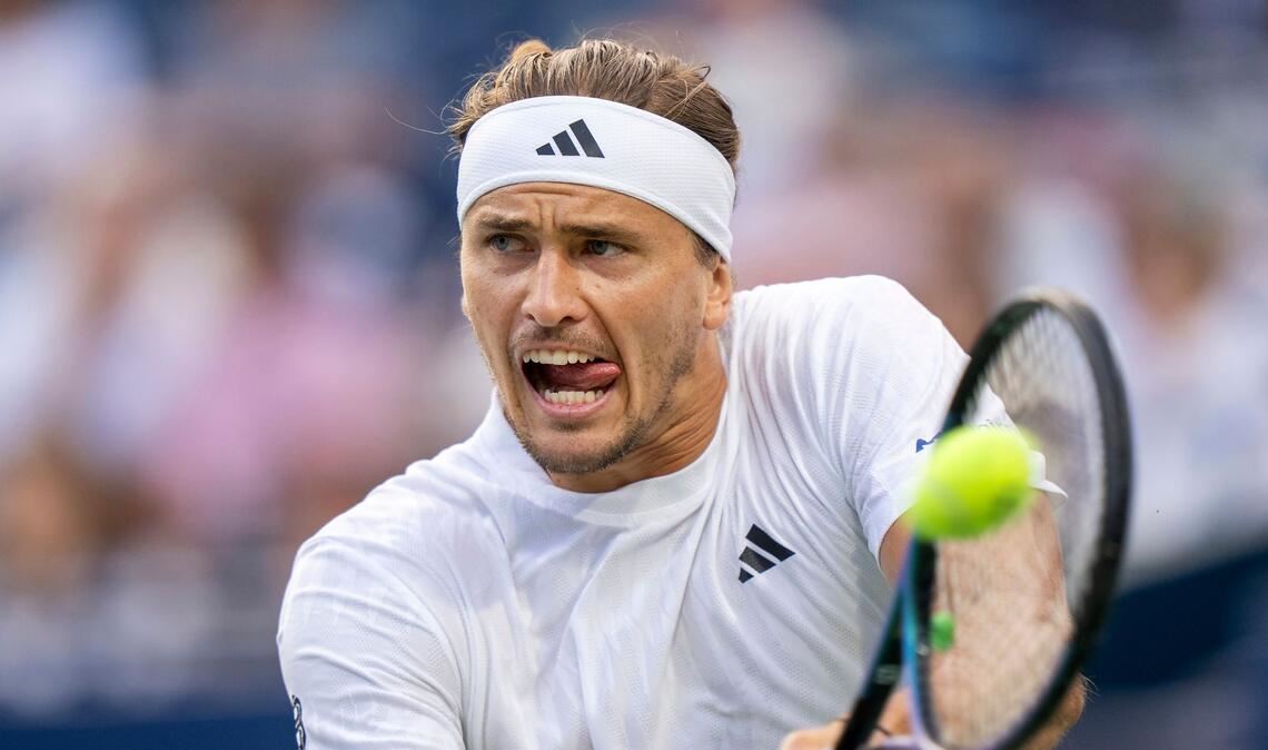 500. Sieg auf der Tour: Zverev in Toronto im Achtelfinale Der Sieg gegen Arnaldi war ein hartes Stück Arbeit für Zverev.