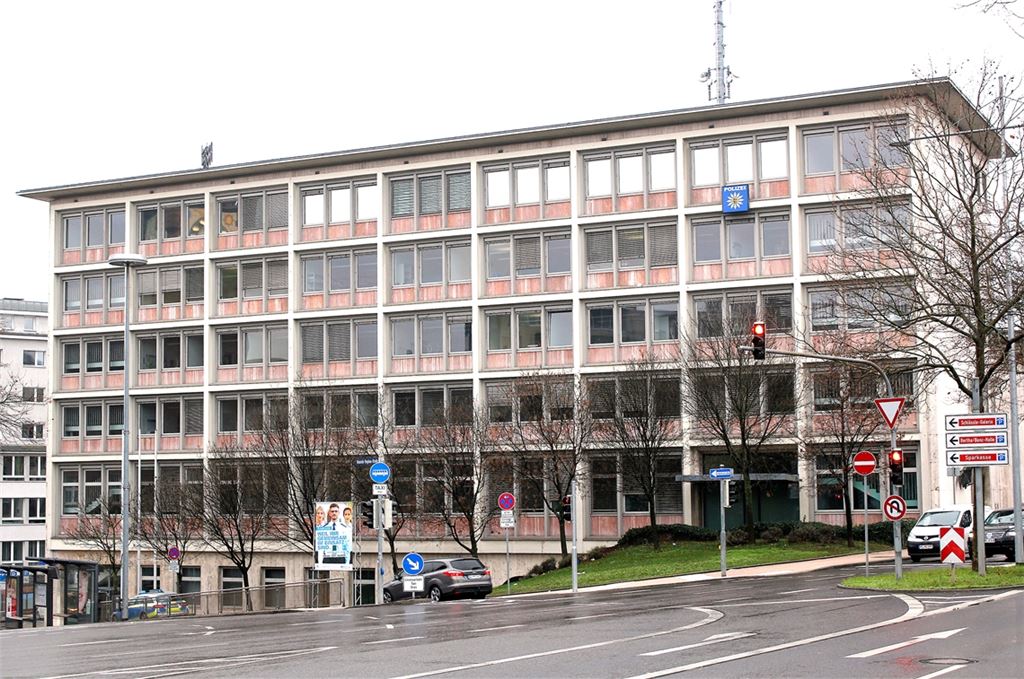 Der Sitz des Polizeipräsidiums Pforzheim an der Bahnhofstraße – dort, wo einst auch die Polizeidirektion untergebracht war, die im Zuge der Polizeistrukturreform 2012 aufgelöst wurde.