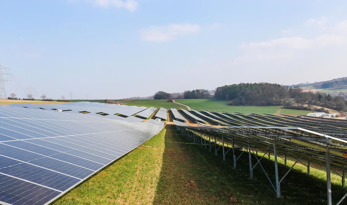 Der Solarpark Ortental zwischen Serres und Iptingen, der mit rund 18000 Modulen bestückt ist, wurde Mitte Mai dieses Jahres offiziell eingeweiht. Foto: Archiv