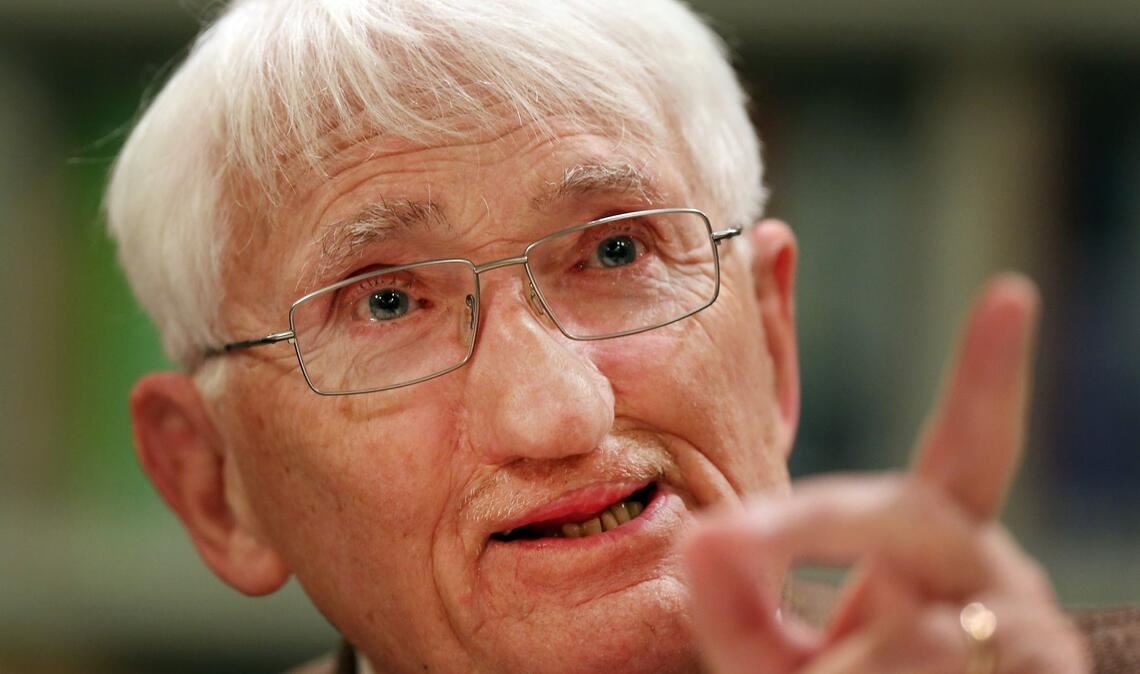 Der Sozialphilosoph Jürgen Habermas warf Ernst Nolte 1986 im Historikerstreit vor, die Singularität des Holocaust infrage zu stellen.(Archivbild)