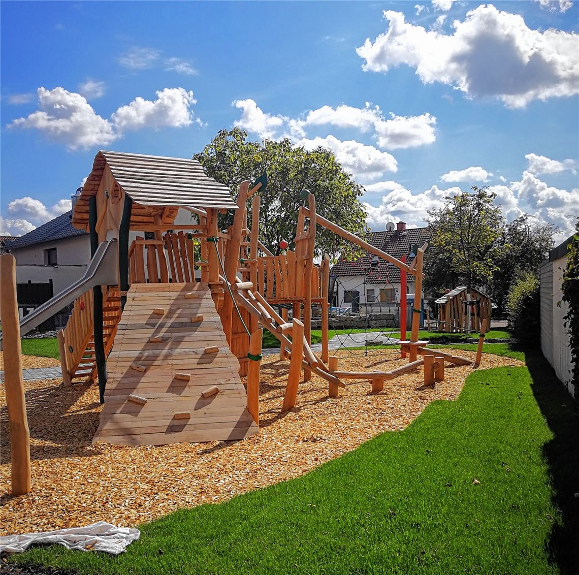 Spielplatz ist fast fertig