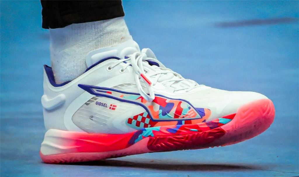 Der Sportartikelhersteller Puma ist tief in die Verlustzone gerutscht. (Symbolbild)