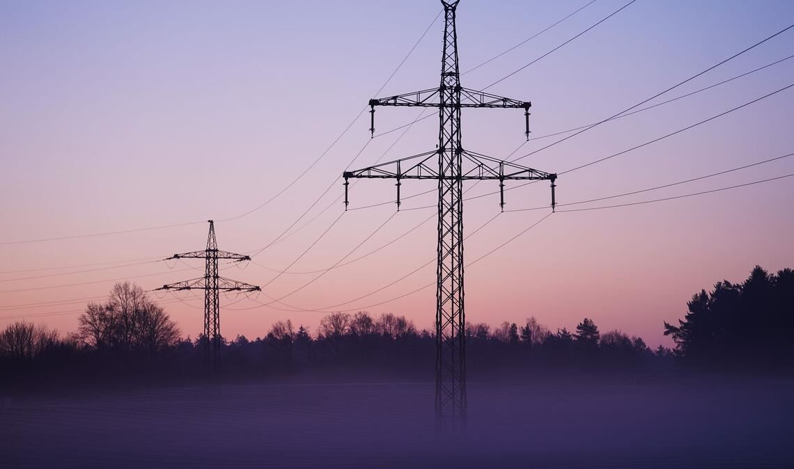 Der Strombedarf der Rechenzentren könnte in Deutschland in Zukunft bis zu zehn Prozent des Gesamtbedarfs ausmachen. (Archivbild)