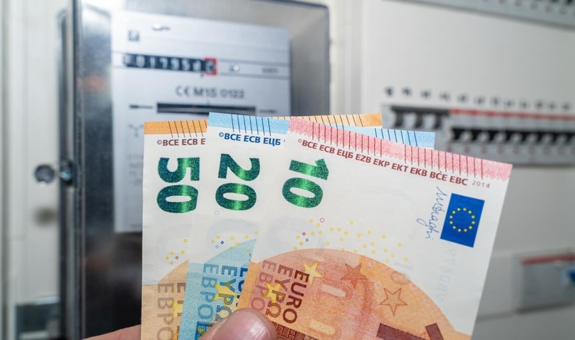 Der Strompreis sinkt im nächsten Jahr für Verbraucher.