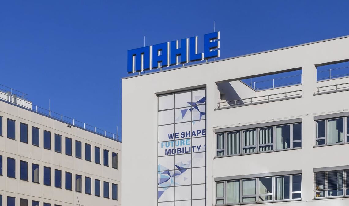 Der Stuttgarter Autozulieferer Mahle will 1000 Stellen streichen.