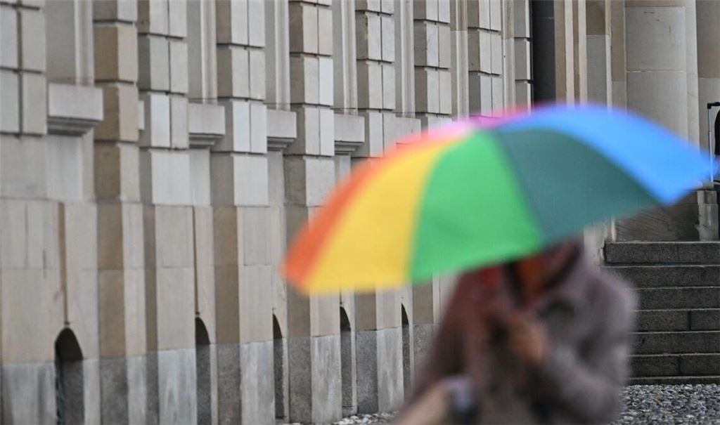 Der Südwesten startet stürmisch in die neue Woche (Archivbild).