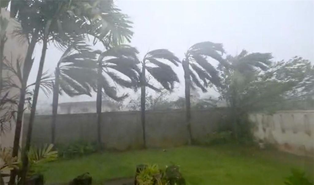 Der Supertaifun bewegte sich nur langsam vorwärts - das machte ihn besonders gefährlich.