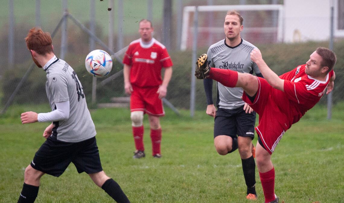 Der TSV Großglattbach schenkt Gemmrigheim fünf Tore ein. Foto: Fotomoment