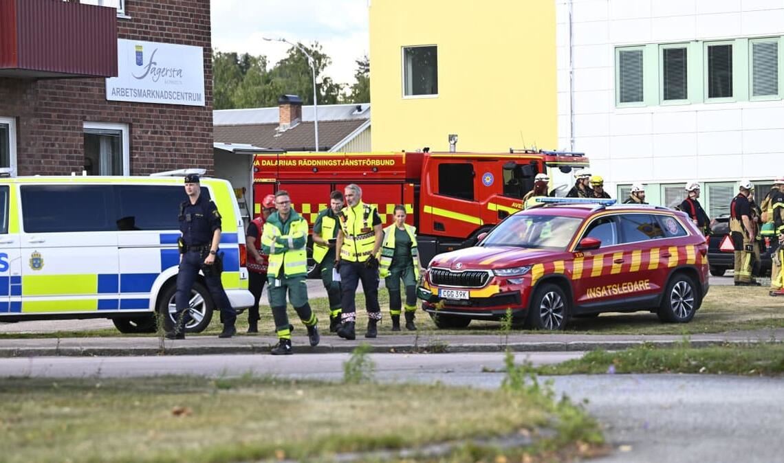 Der Täter befinde sich in Polizeigewahrsam, teilte die Kommune Fagersta nordwestlich von Stockholm mit.