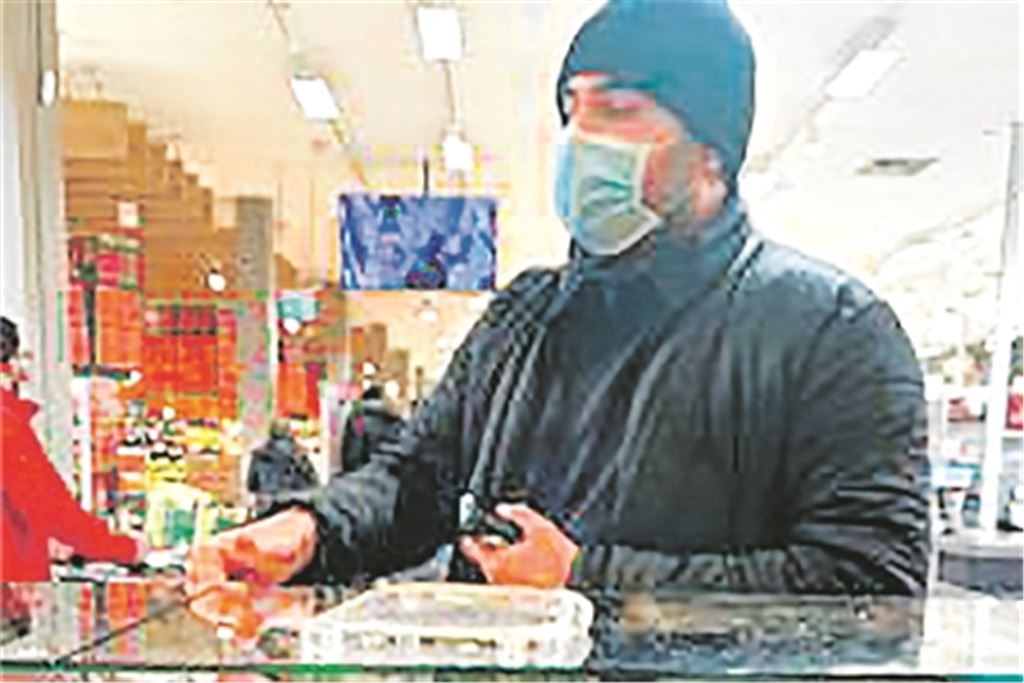 Der Täter bezahlt mit Falschgeld. Foto: pol