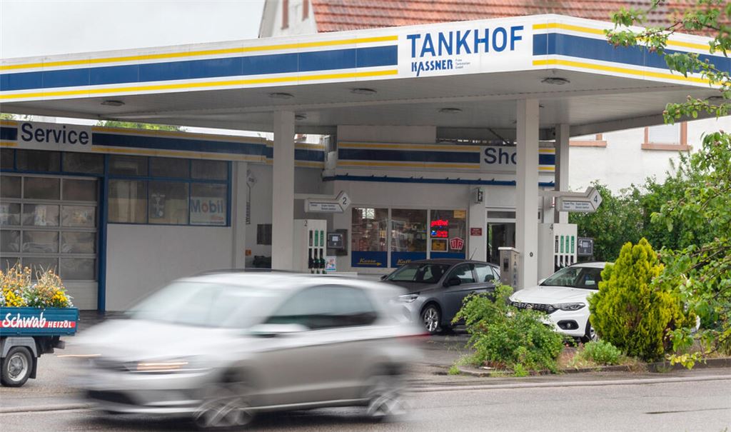 Der Tankhof Kassner in Knittlingen ist überfallen worden. Foto: Fotomoment