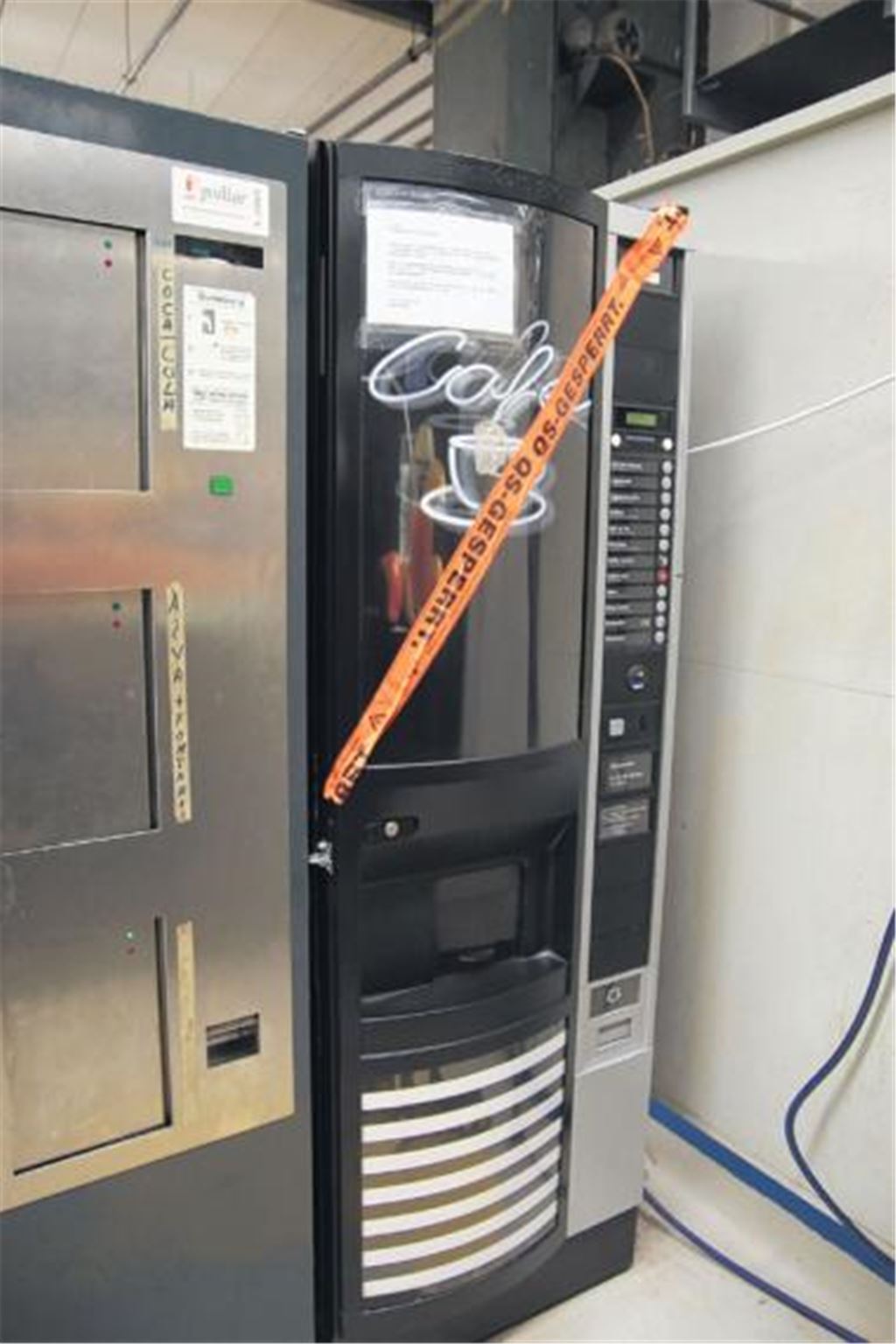 Der Tatort: Am Getränkeautomat der Firma Karl Bausch kommt es zum tödlichen Aufeinandertreffen des Täters und seines Opfers, des 55-jährigen Betriebsleiters aus Löchgau.
 Archivfoto: Sadler