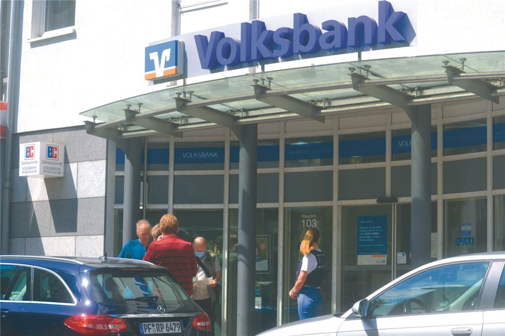 BEARB_910_0008_189565_myro_Ueberfall_Volksbank_Eutingen_6