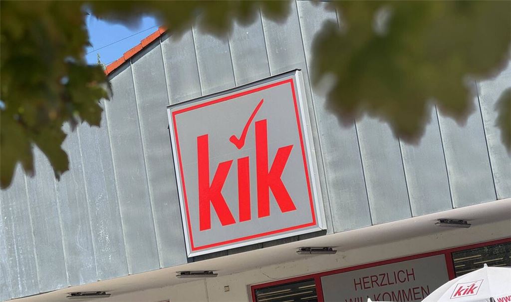 Der Textil- und Haushaltswaren-Discounter Kik schließt in diesem Jahr Hunderte Filialen. (Symbolbild)