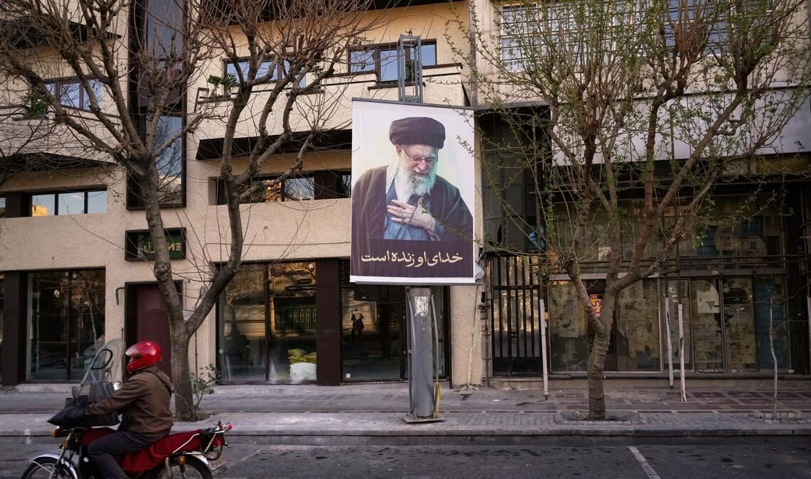 Der Tod von Ajatollah Ali Chamenei hat ein Machtvakuum ins Zentrum des Iran gerissen. (Archivbild)