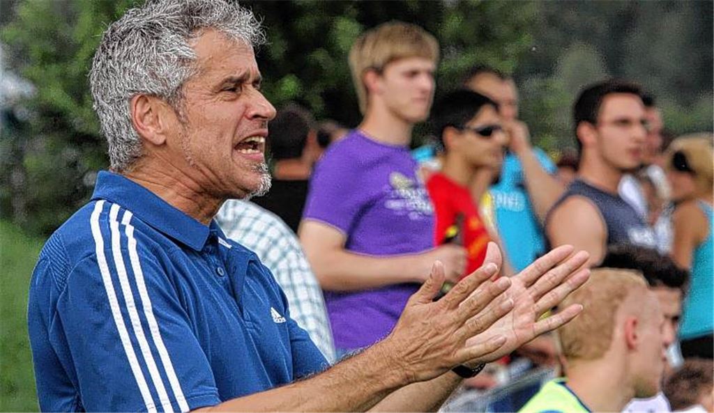 Der Trainer des FV Knittlingen, Eberhard Braun, tippt auf einen 2:1-Sieg seines Teams. 