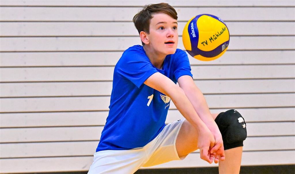 Der U16-Mannschaftskapitän Philipp Haumacher bei der Ballannahme. Foto: privat