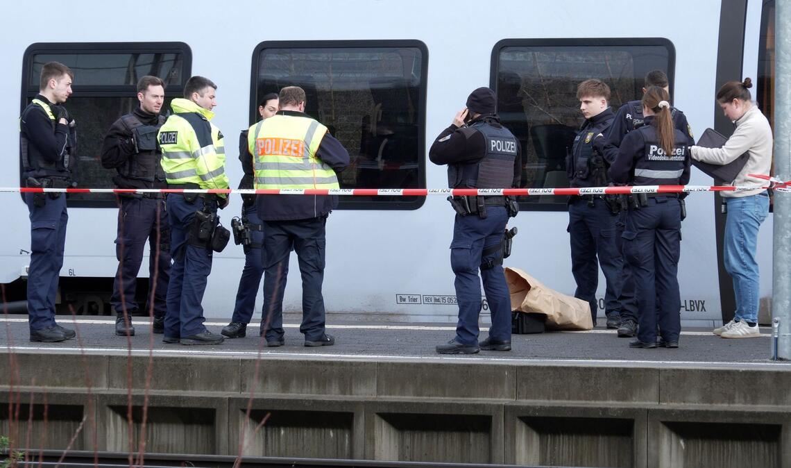 Der Verdächtige wurde vor Ort festgenommen.