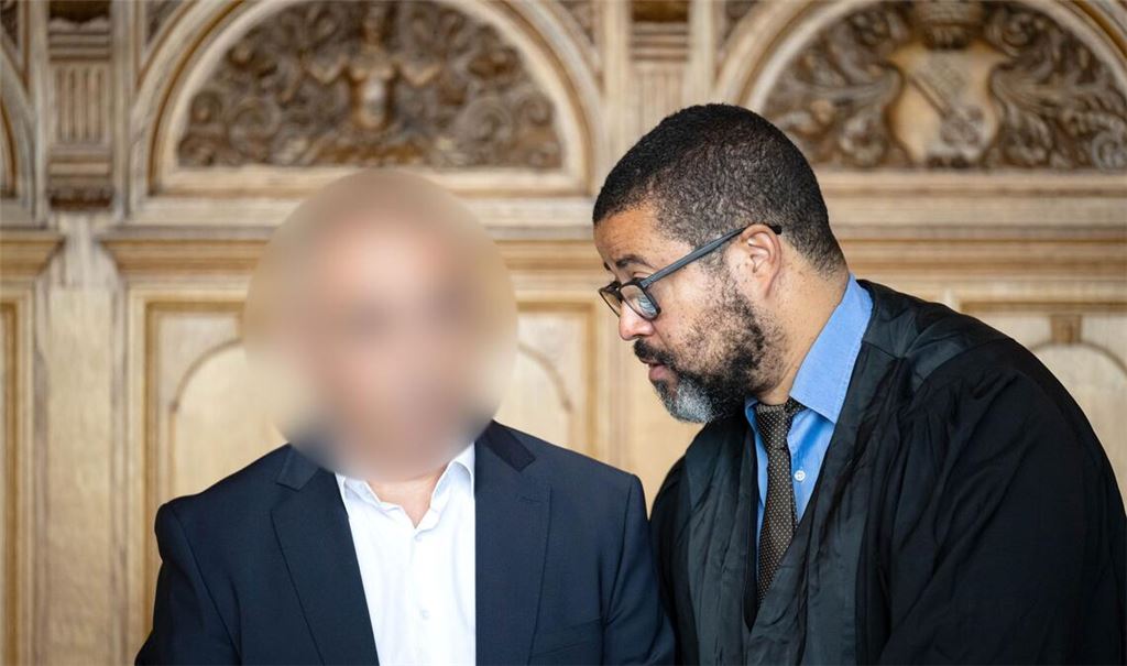 Der Verteidiger hat angekündigt, dass sich der Angeklagte beim nächsten Verhandlungstag äußern wird.