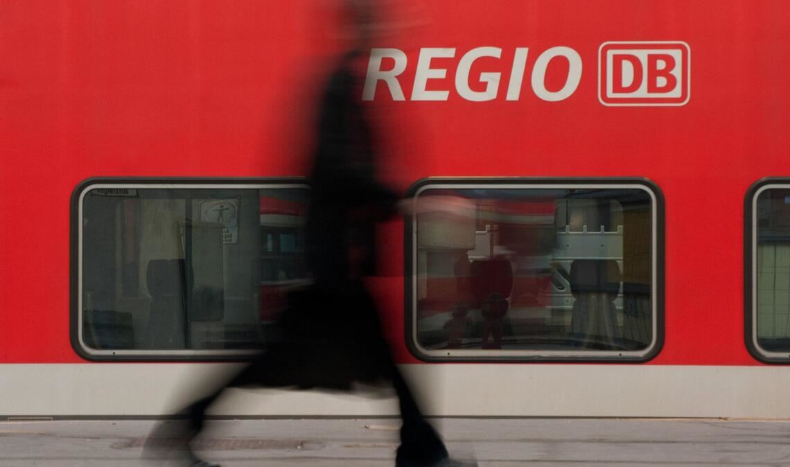 Der Vorfall ereignete sich in einem Regionalzug (Symbolbild).