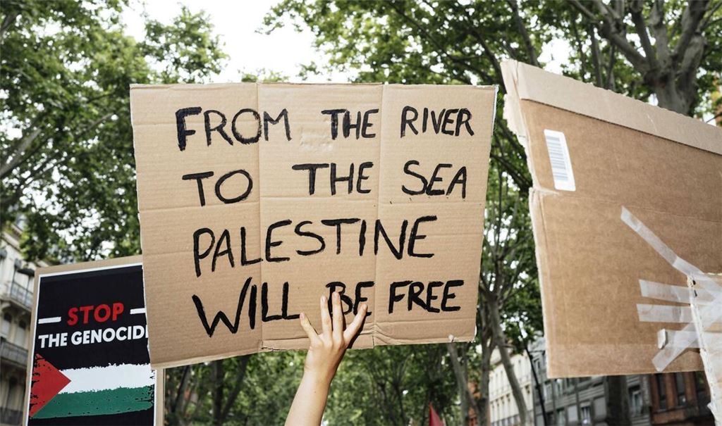 Der Vorstoß aus Hessen zur Strafbarkeit der Leugnung des Existenzrechts Israels trifft auf große verfassungsrechtliche Bedenken (Symbolfoto).