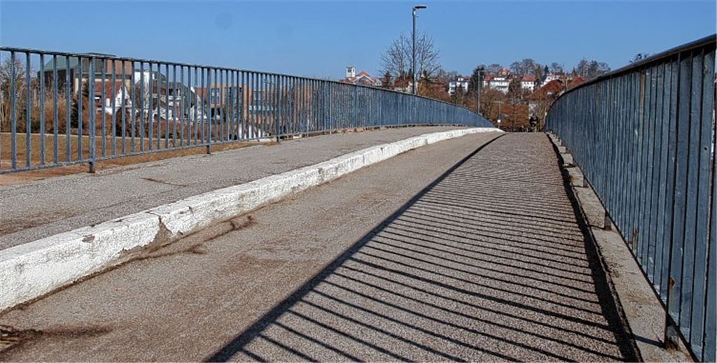 Der Waldensersteg wird in den Sommermonaten saniert. Foto: Huber