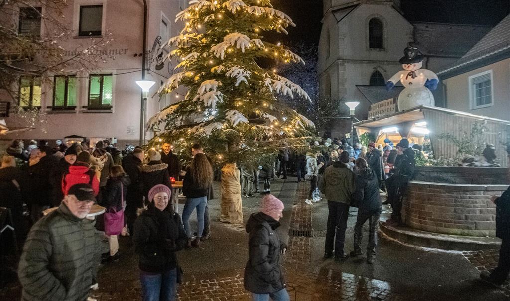 Der Wegfall von Standgebühren soll den Weihnachtsmarkt Sternenfels attraktiver machen. Archivfoto: Fotomoment