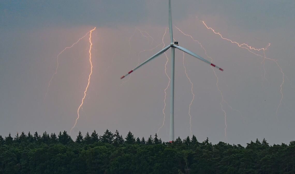 Der Wetterdienst sieht schwere Gewitter aufziehen. (Archivbild)