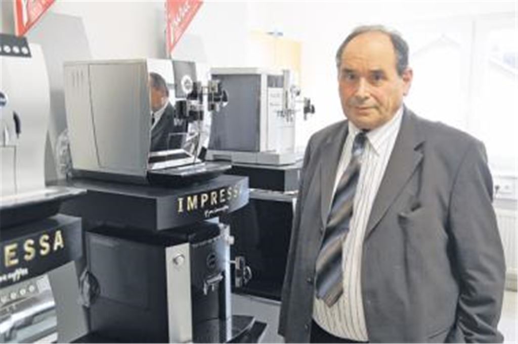 Der Wiernsheimer Ehrenbürger Rolf Scheuermann in seinem Unternehmen.
Foto: Franz