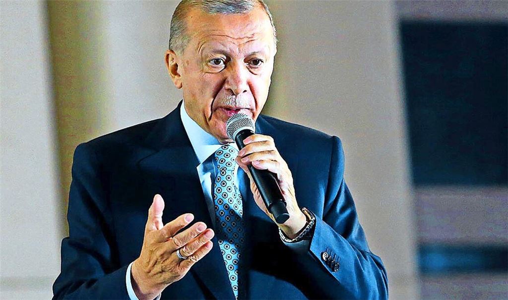 Der amtierende und künftige Präsident Erdogan schlägt in seiner Siegesrede radikale Töne an.