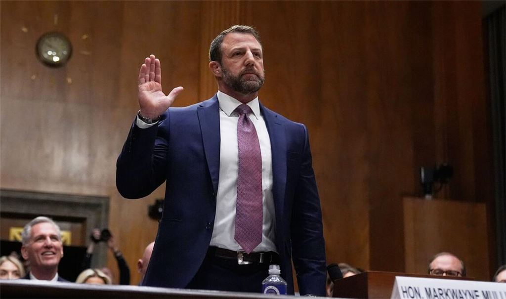 Der bisherige Senator Markwayne Mullin ist als neuer Heimatschutzminister bestätigt worden. (Archivfoto)