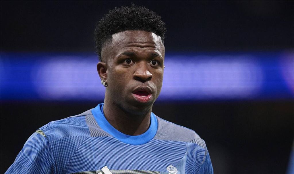 Der brasilianische Verband hat im mutmaßlichen Rassismus-Vorfall gegen Nationalspieler Vinícius Junior deutliche Sanktionen  verlangt (Archivfoto).