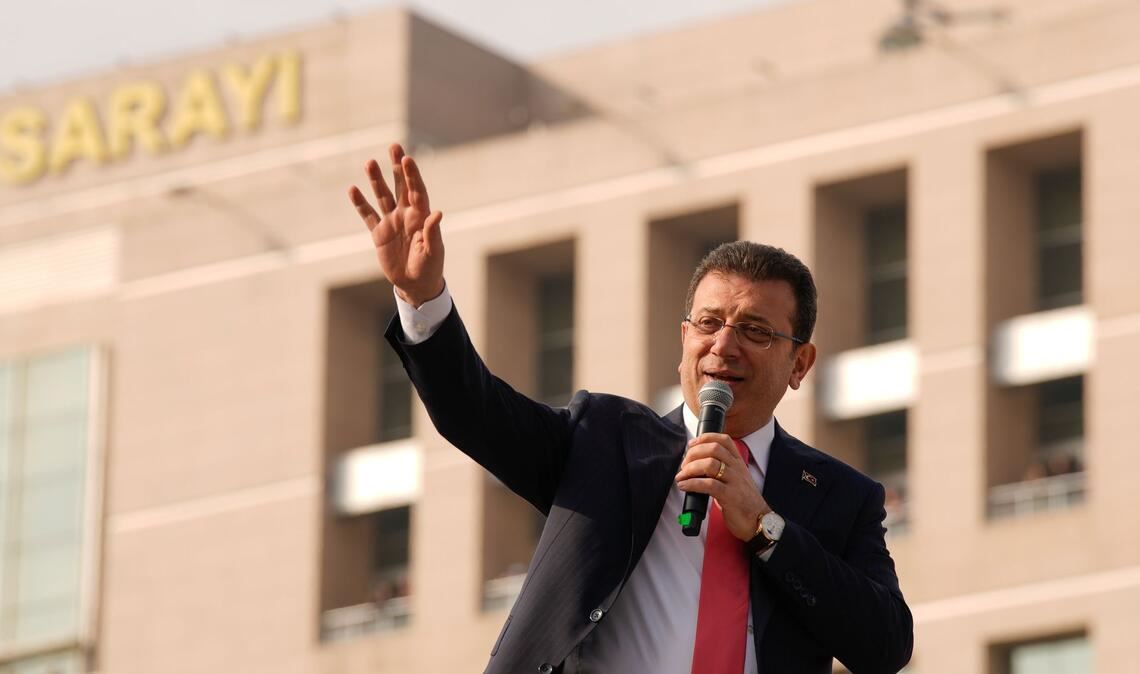 Der ehemalige Bürgermeister Ekrem Imamoğlu steht in zwei Prozessen gleichzeitig vor Gericht. (Archivbild)