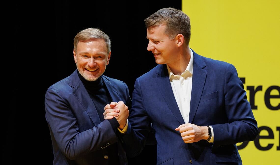 Der frühere Parteichef plädiert weder für Wolfgang Kubicki noch für Henning Höne. (Archivbild)