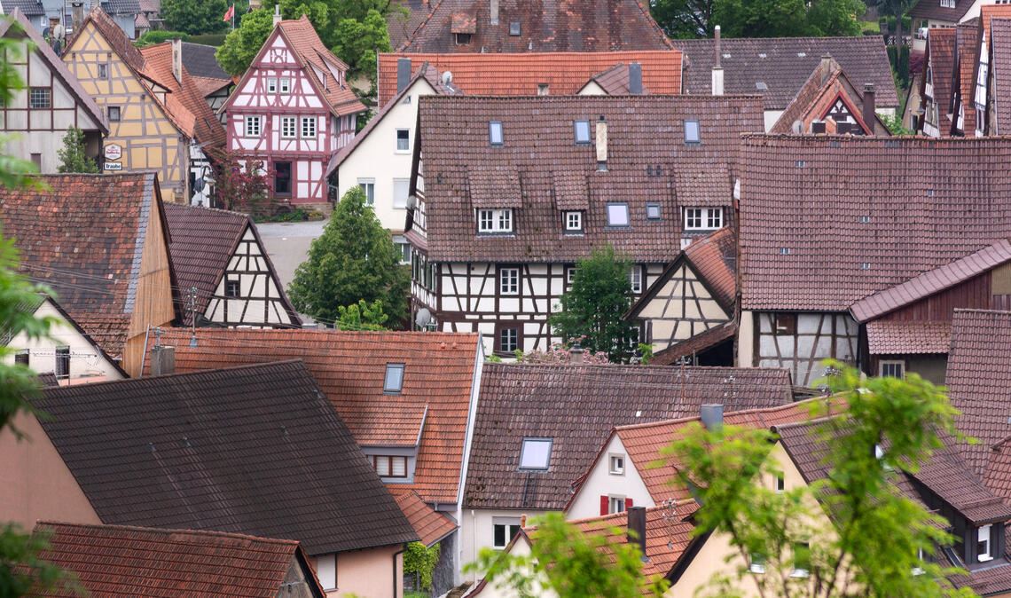 Der ganze Ortskern ein Denkmal: Im „Etterdorf“ Lienzingen gelten für Sanierungsprojekte besondere Auflagen. Symbolfoto: Archiv