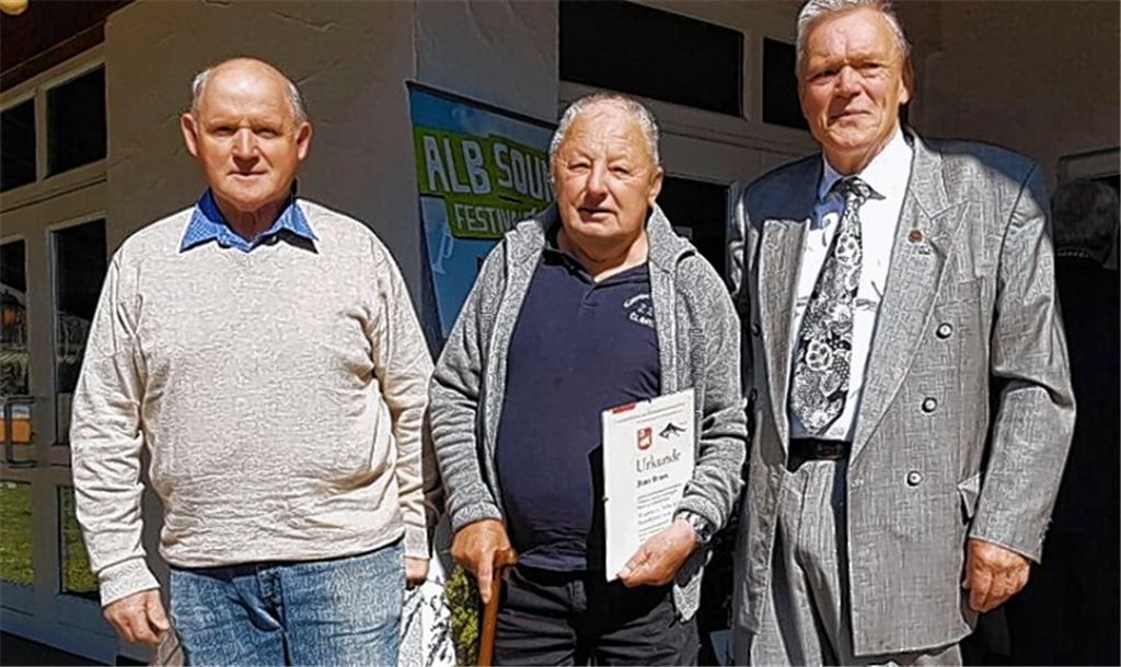 Hohe Auszeichnung für den Kleintierzüchter Hans Braun