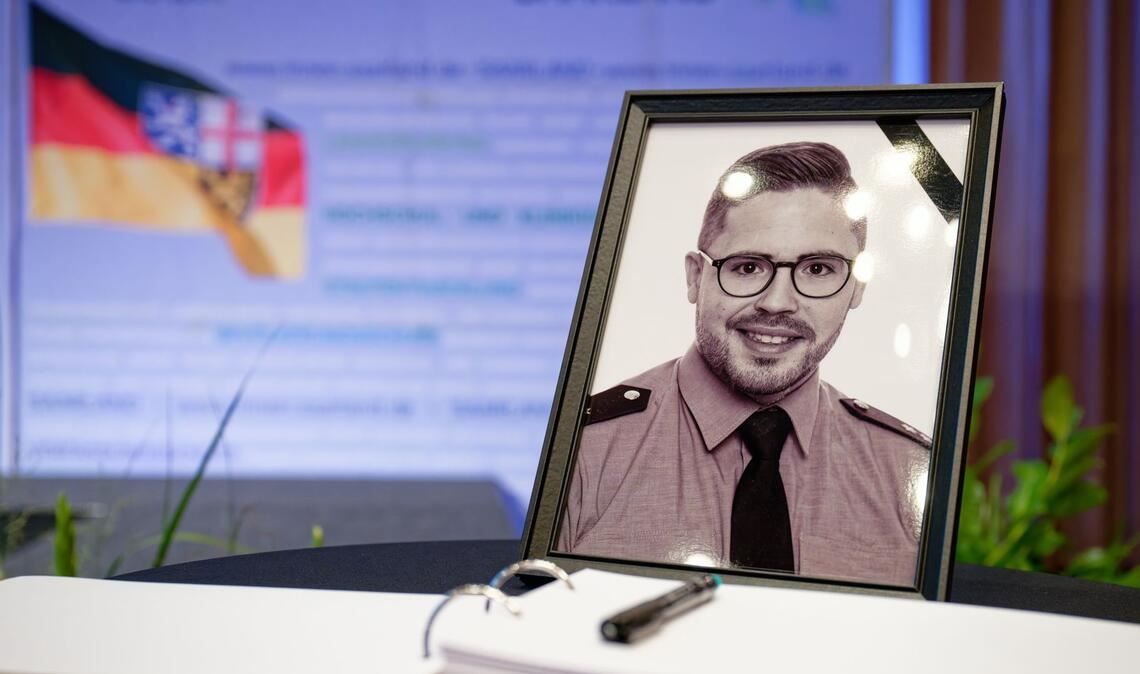 Der getötete Polizist hinterlässt eine Frau und zwei Kinder.