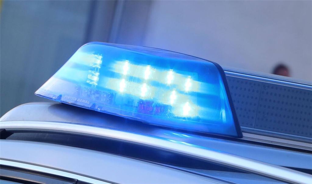 Der mutmaßliche Täter ist von der Polizei festgenommen worden (Symbolbild).