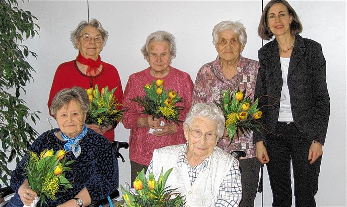Der neu gewählte Heimbeirat mit Ursula Günster von der Heimleitung.