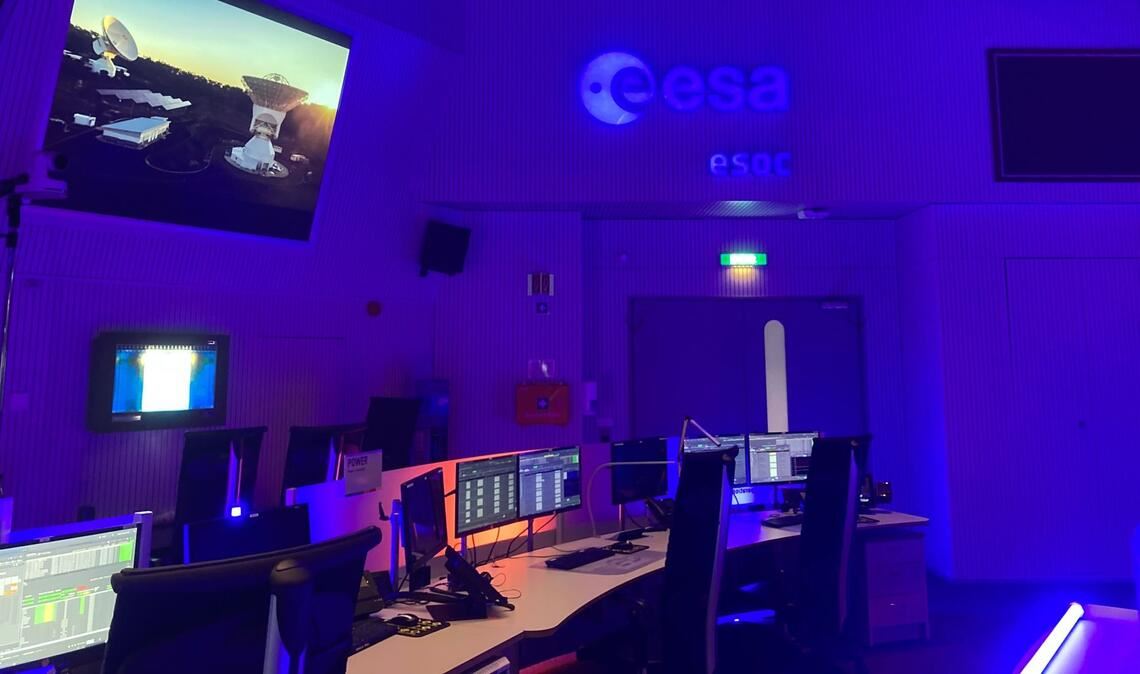 Der neue Erdbeobachtungssatellit soll vom Kontrollzentrum aus gesteuert werden. (Archivbild)