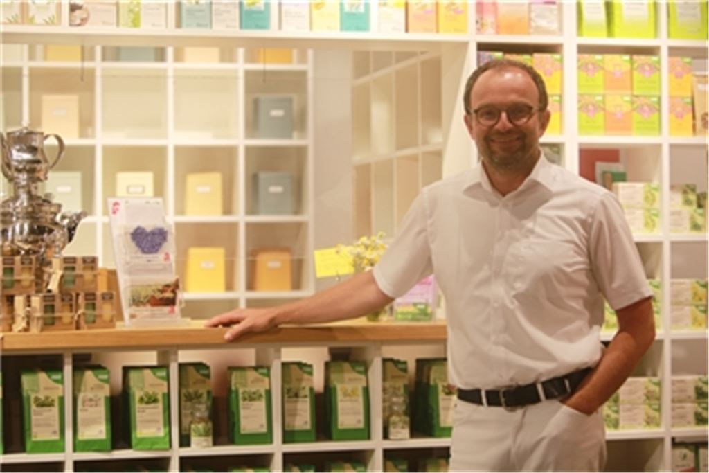 Der neue GHV-Vorsitzende, Apotheker Jochen Sauer, bezeichnet sich selbst als umtriebig. Auch für die Vereinsarbeit hat er schon eigene Ideen ausformuliert. Foto: Deeg