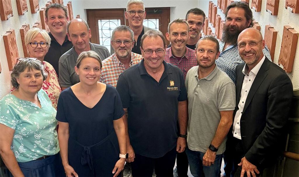 Der neue Gemeinderat, der die kommenden fünf Jahre die Geschicke von Ölbronn-Dürrn gestaltet. Fotos: Goertz