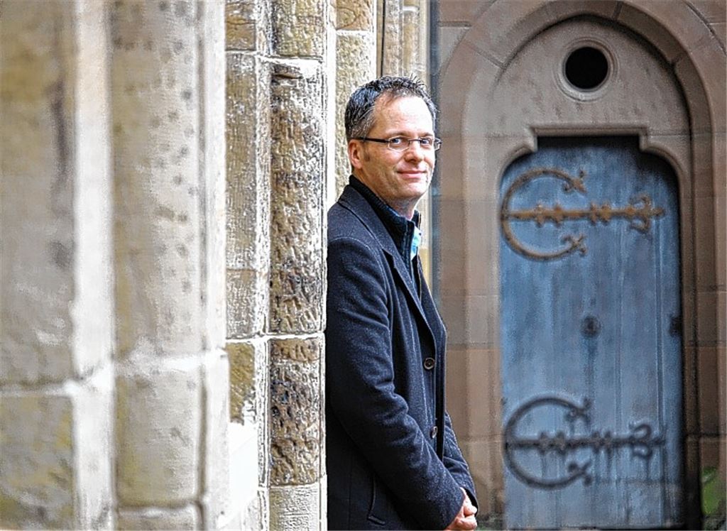 Der neue Leiter des Evangelischen Seminars Maulbronn Gerhard Keitel fühlt sich sehr wohl in den Gemäuern des Weltkulturerbes. 