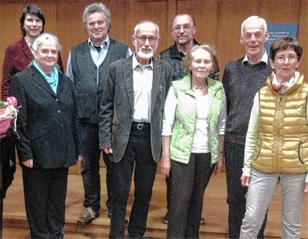 Der neue Vorstand (v.li.): Christiane Sauter-Pflomm, Heidi Meyer-Frankenberger, Frank-Ulrich Seemann, Jörg Sattler, Michael Wagner, Rose Schwinghammer, Gerhard Wilde von Wildemann und Marlies Nöhring.